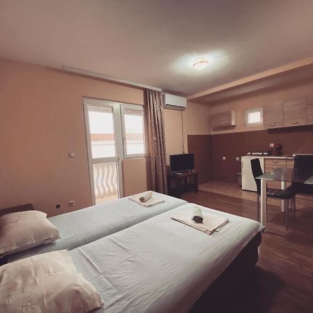 Apartments And Rooms Grande Casa Бар Екстериор снимка