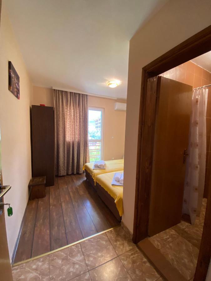 Apartments And Rooms Grande Casa Бар Екстериор снимка